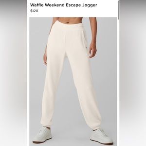 Alo Yoga Waffle Weekend Escape Jogger